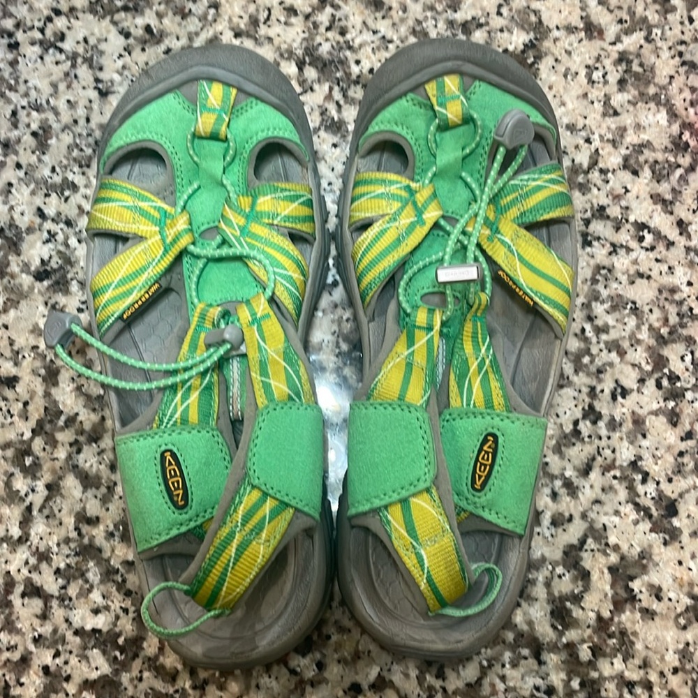 Keen size 9